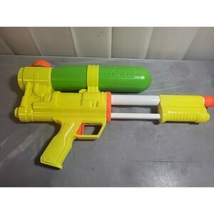 Hasbro 2008 20th Anniversary Super Soaker 50 Water Gun Toy tested